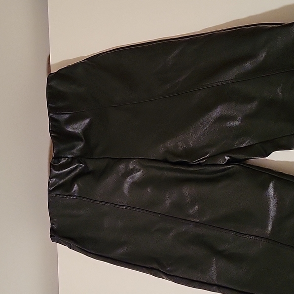 Dynamite black faux leather pants - Picture 3 of 4